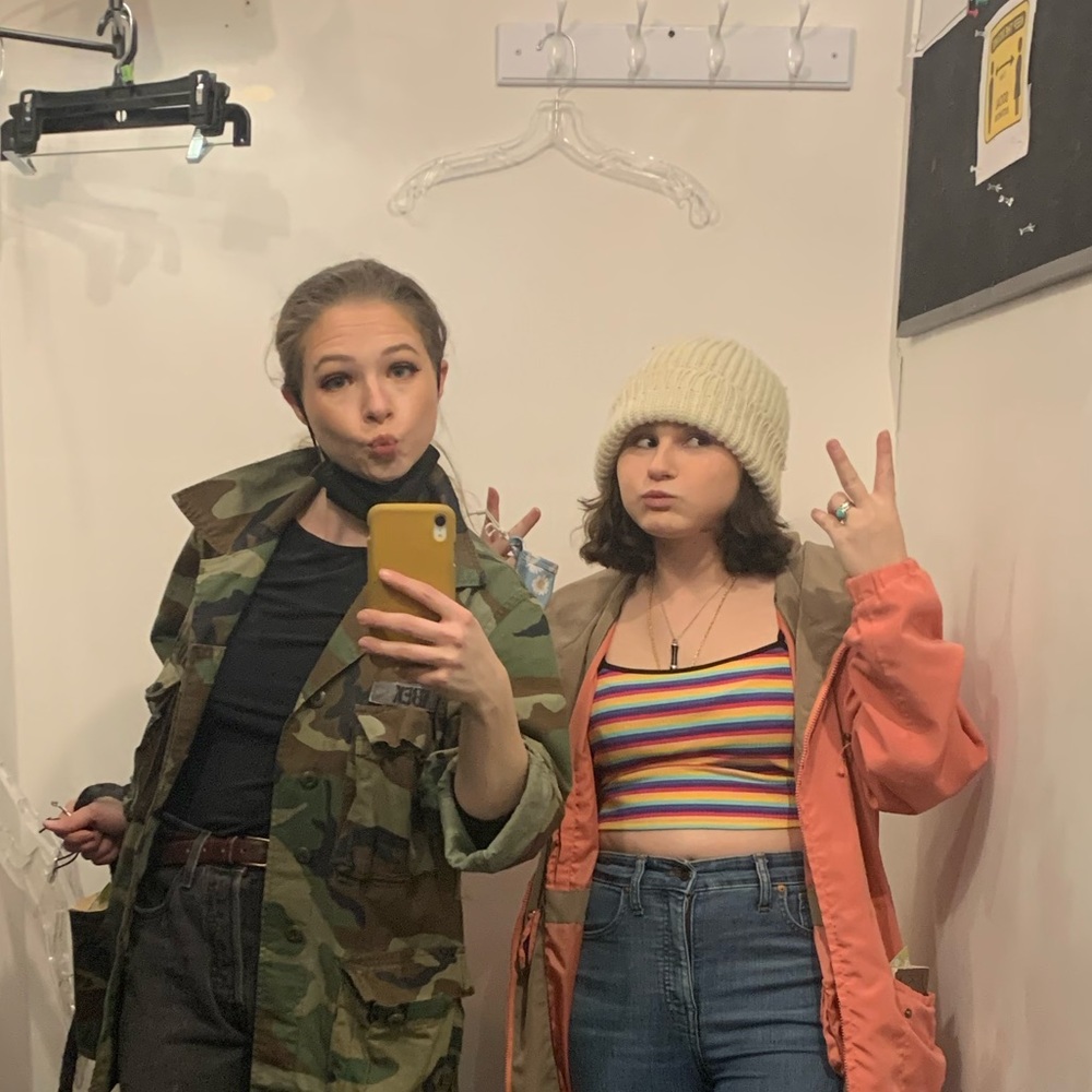 Meet your Posher, Amelia and Sara